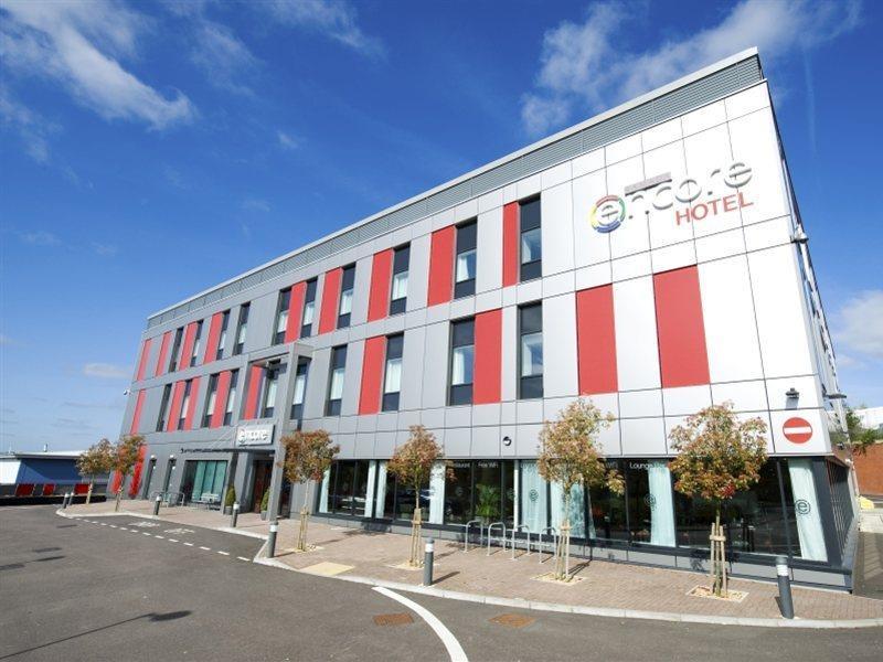 Holiday Inn London Luton Airport By Ihg Exterior foto